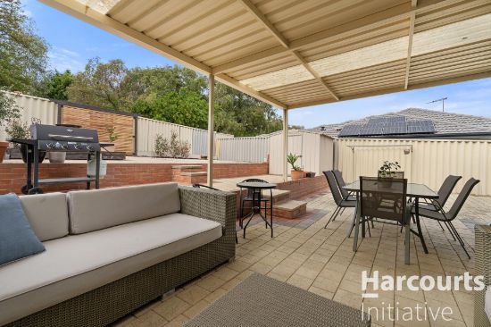 8/18 Greville Way, Girrawheen, WA 6064
