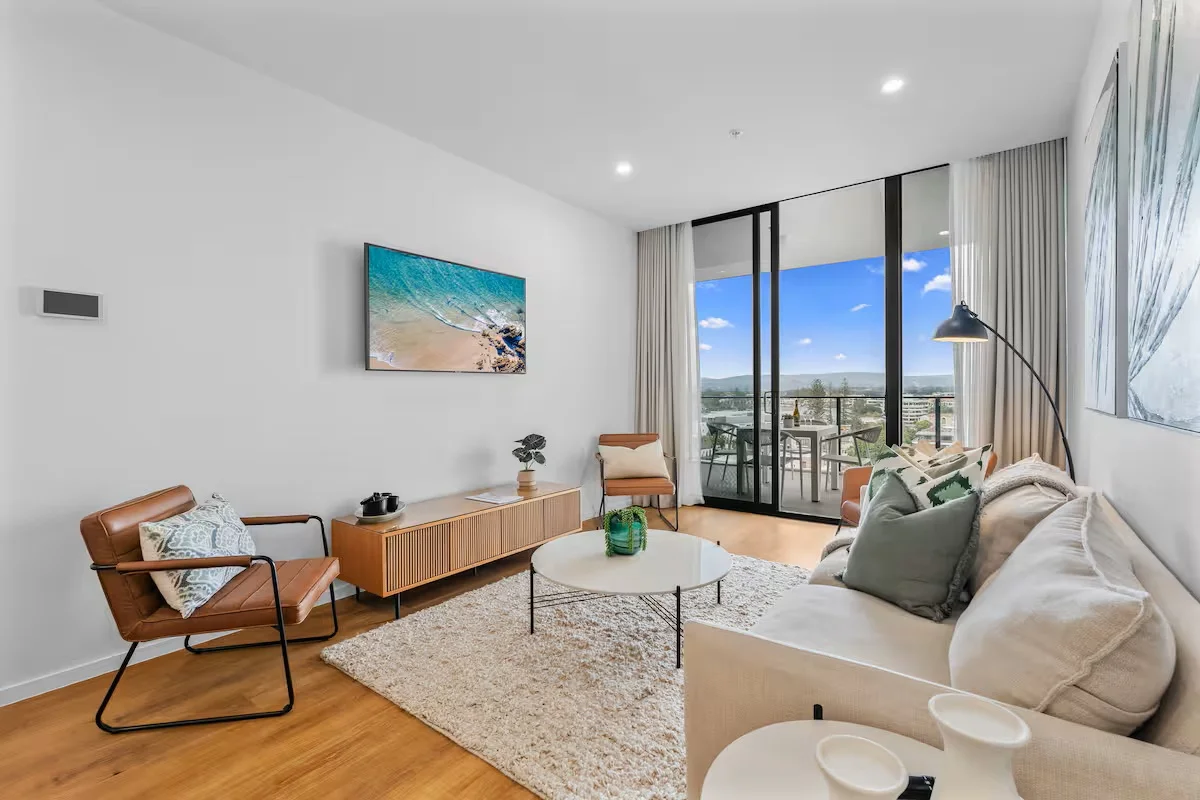 86/18 Remembrance Drive, Surfers Paradise, Qld 4217
