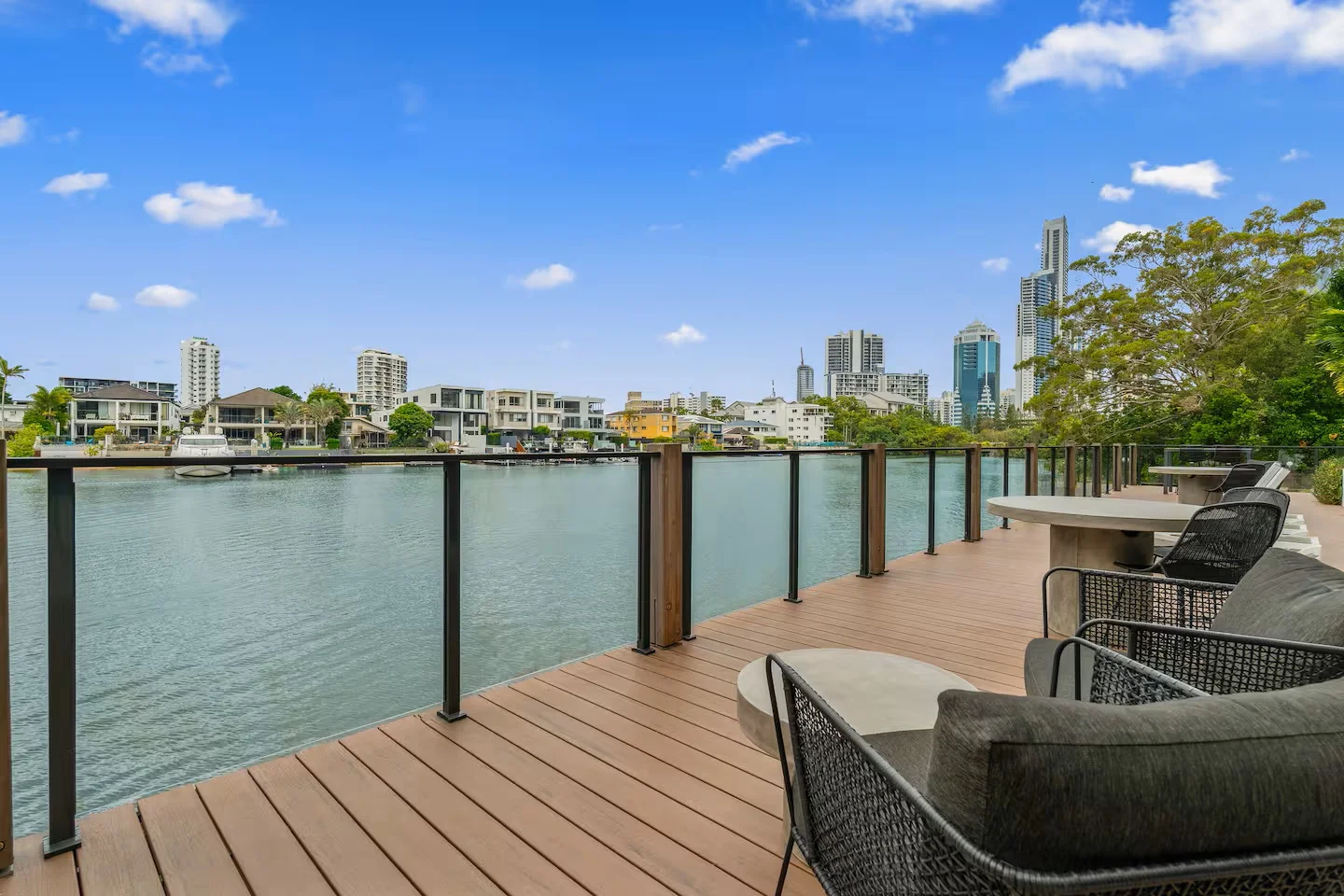 86/18 Remembrance Drive, Surfers Paradise, Qld 4217