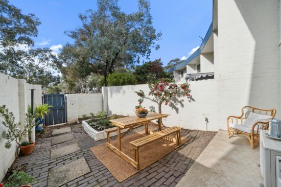 9/4 Lambrigg Street, Farrer, ACT 2607