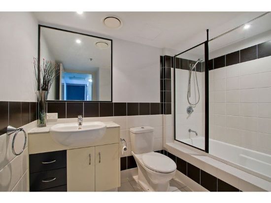 Address available on request, Surfers Paradise, Qld 4217