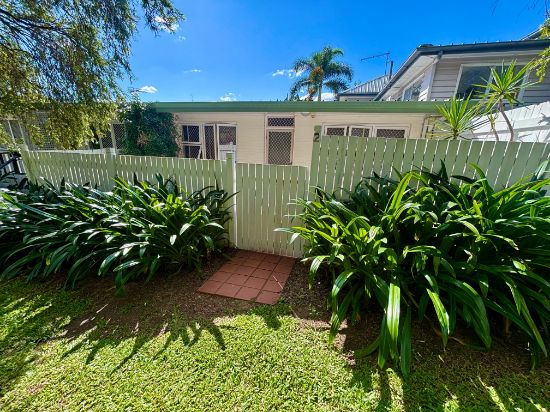 UNIT 2/43 Saunders Street, Indooroopilly, Qld 4068