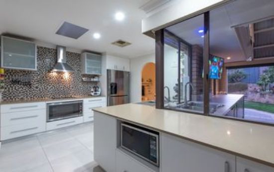Shared-Space Property Agency - HILLARYS - Real Estate Agency