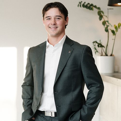 Toby Morris - Real Estate Agent