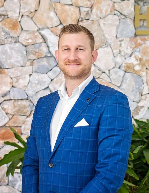 Lachlan Tanzer Real Estate Agent