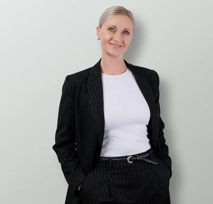 Vanessa Bekins - Real Estate Agent