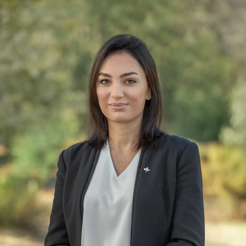 Vanessa Melouney - Real Estate Agent