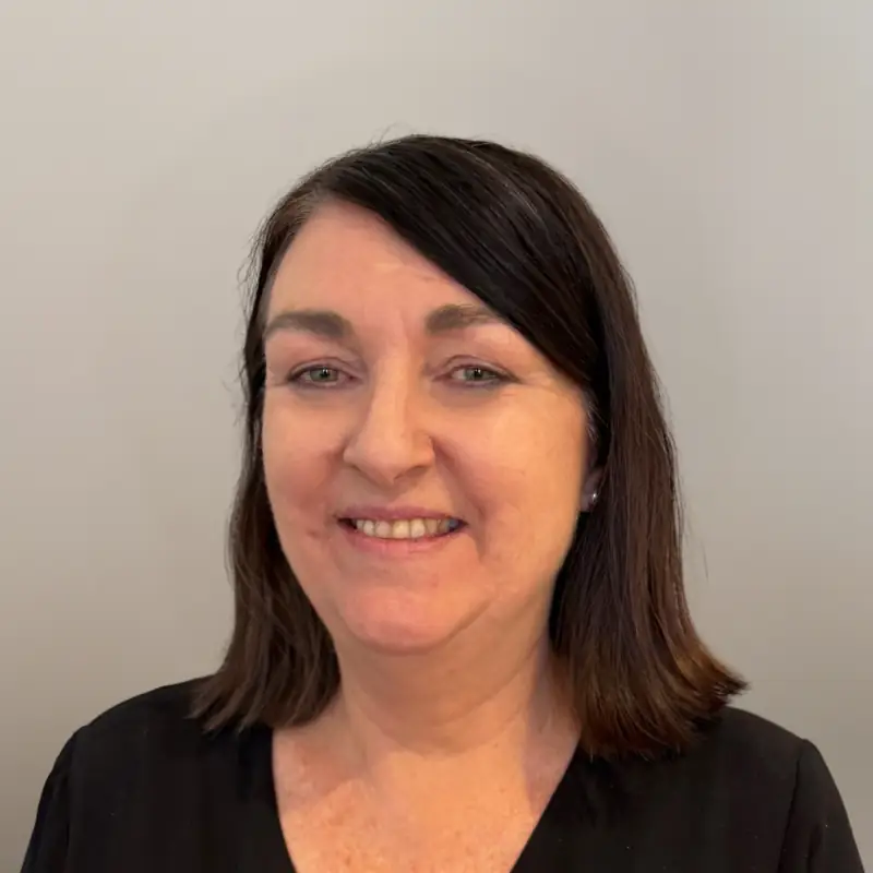 Vicki Crummey - Real Estate Agent
