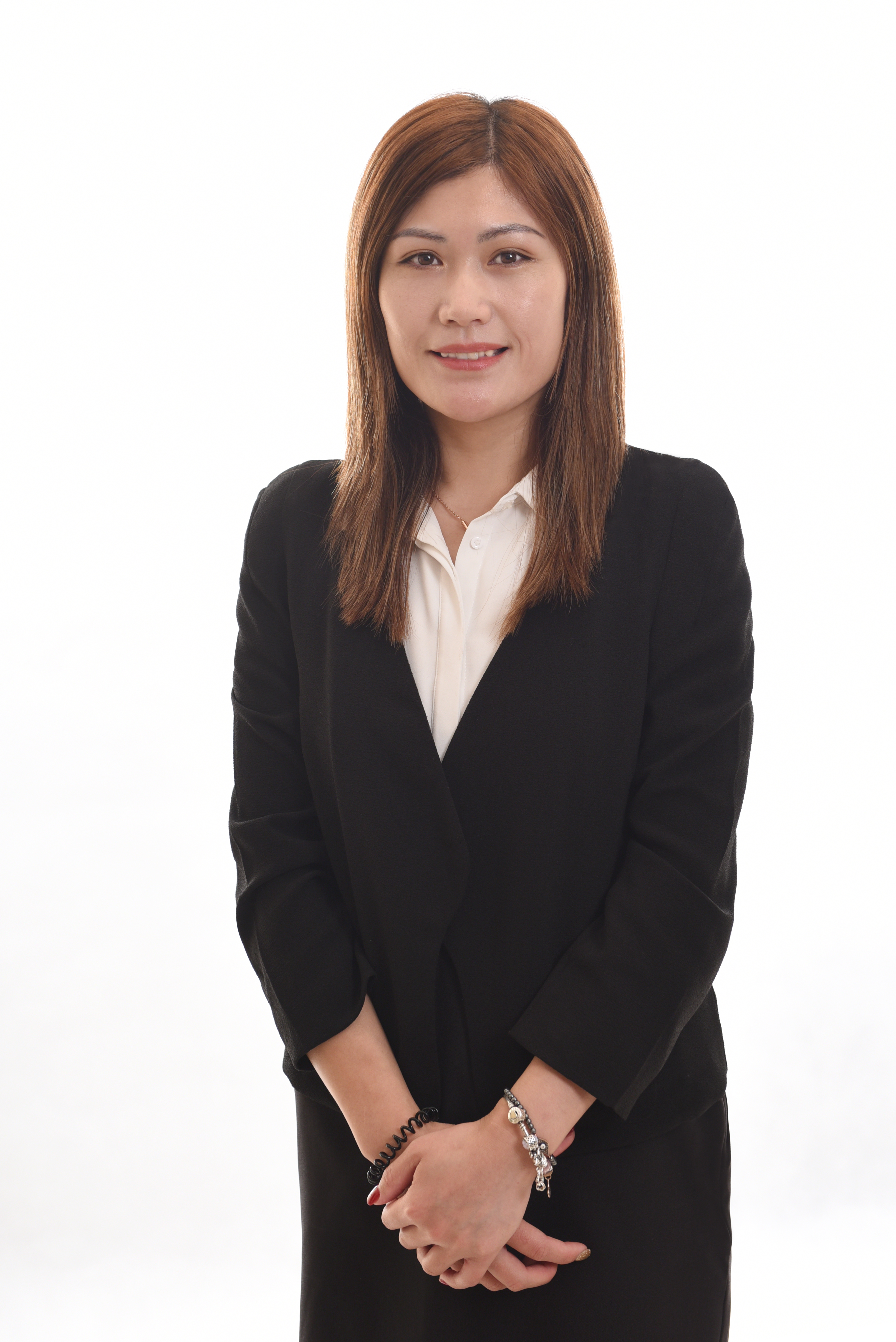 Vicki Zhang Real Estate Agent