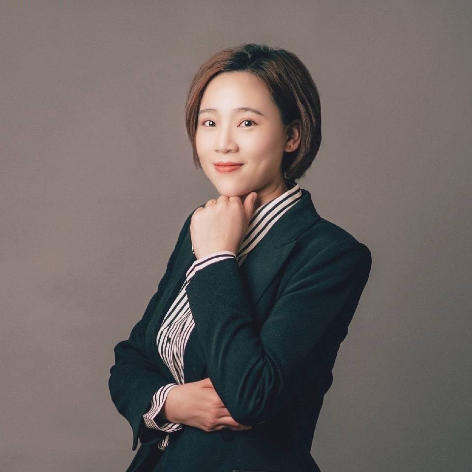 Vicky Chen Real Estate Agent