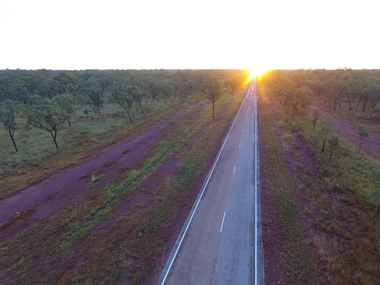 Victoria Highway, Manbulloo, NT, 0852