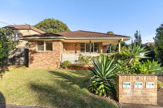 1/2 Waratah Street, Oatley, NSW 2223