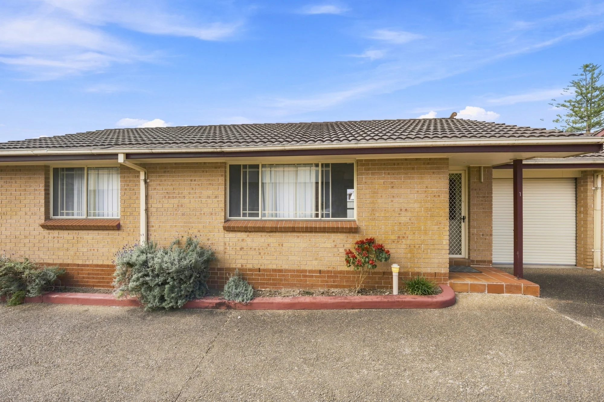 1/27-29 Eton Street, Smithfield, NSW 2164