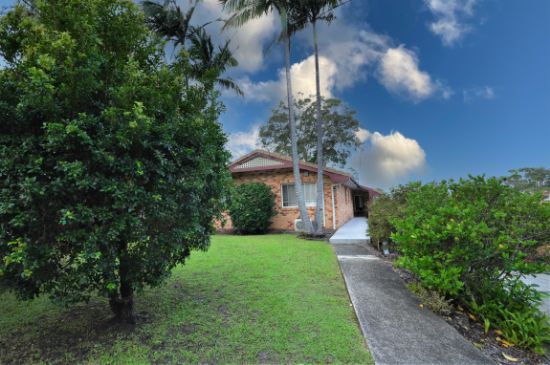 1/8 Korora Bay Drive, Korora, NSW 2450