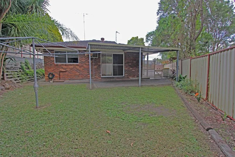 2/208 Avoca Drive, Green Point NSW 2251