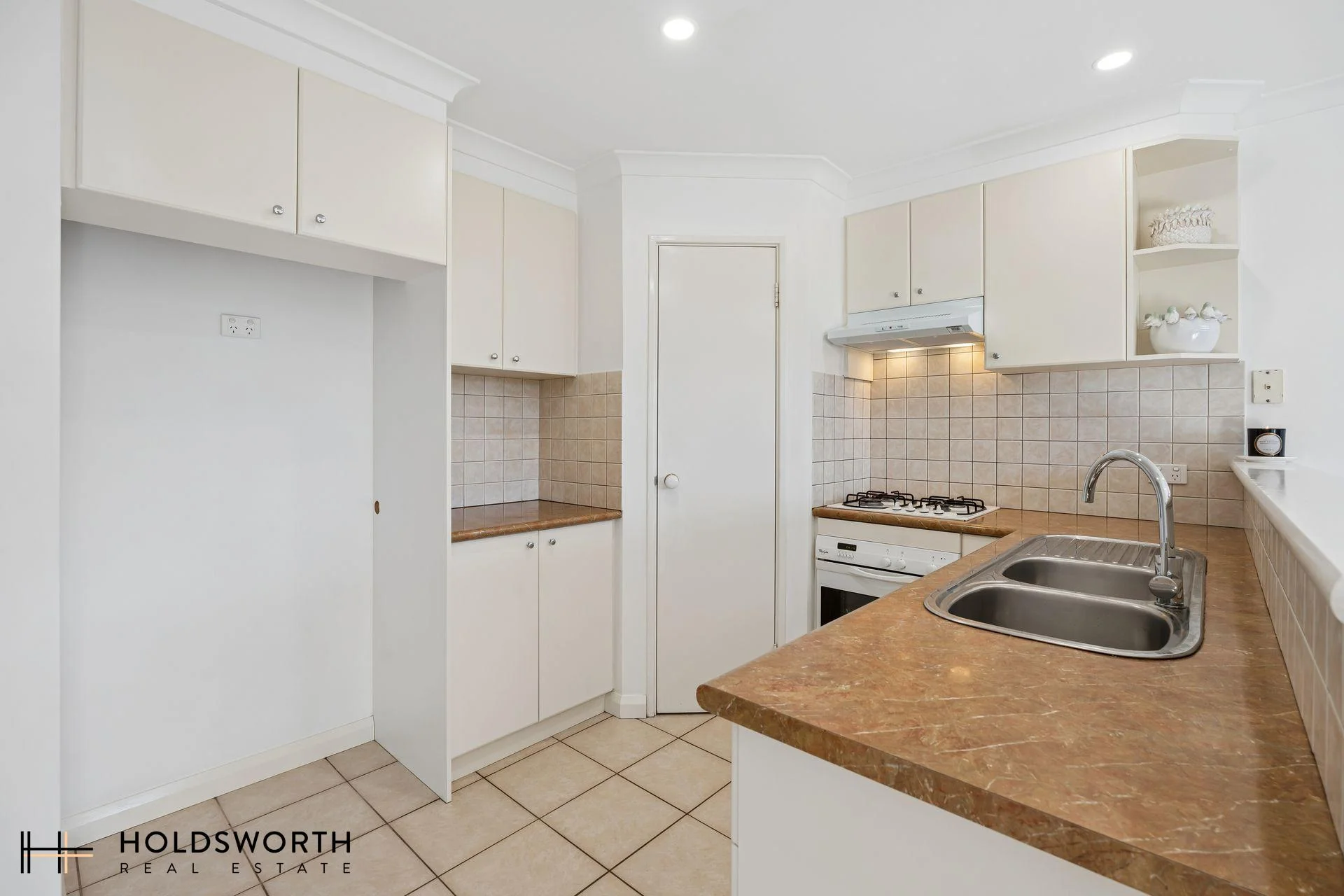 5/4 Wardong Road, Westminster, WA 6061