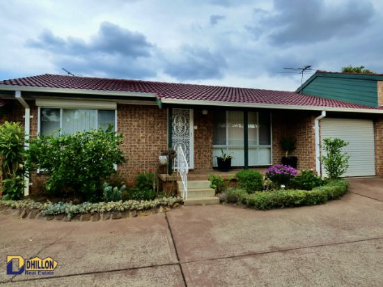 5/9 Fuchsia Crescent, Macquarie Fields, NSW 2564