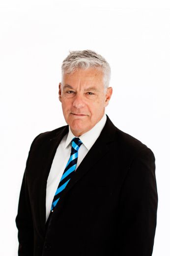Vince Le Ray - Real Estate Agent at Harcourts South Coast - RLA228117