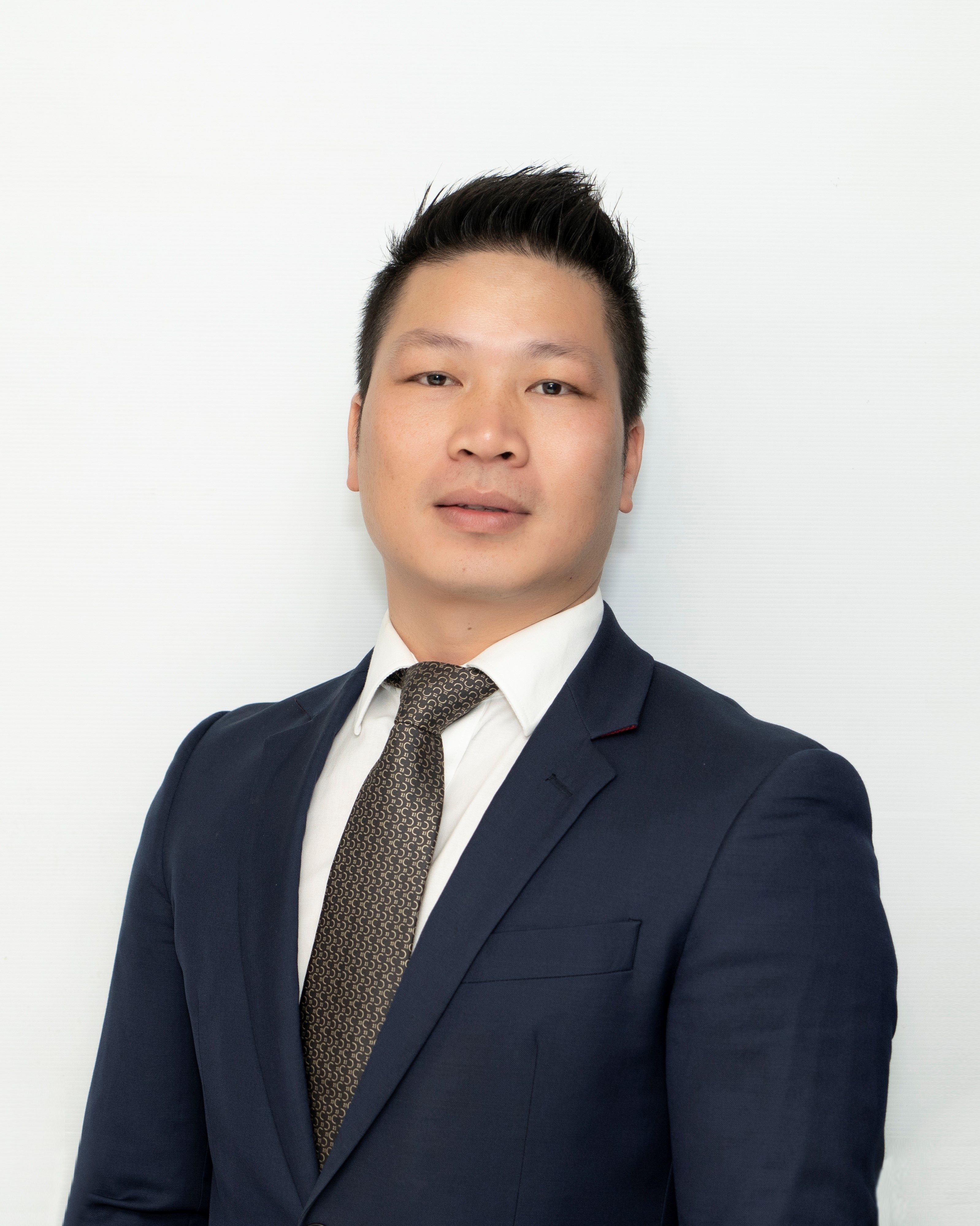 Vinh Tran Real Estate Agent