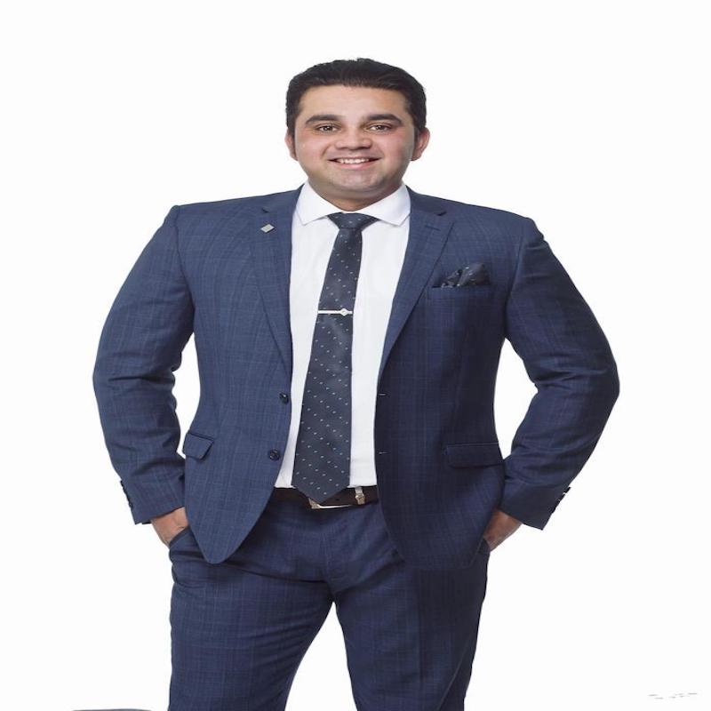 Vivek Sharma Real Estate Agent