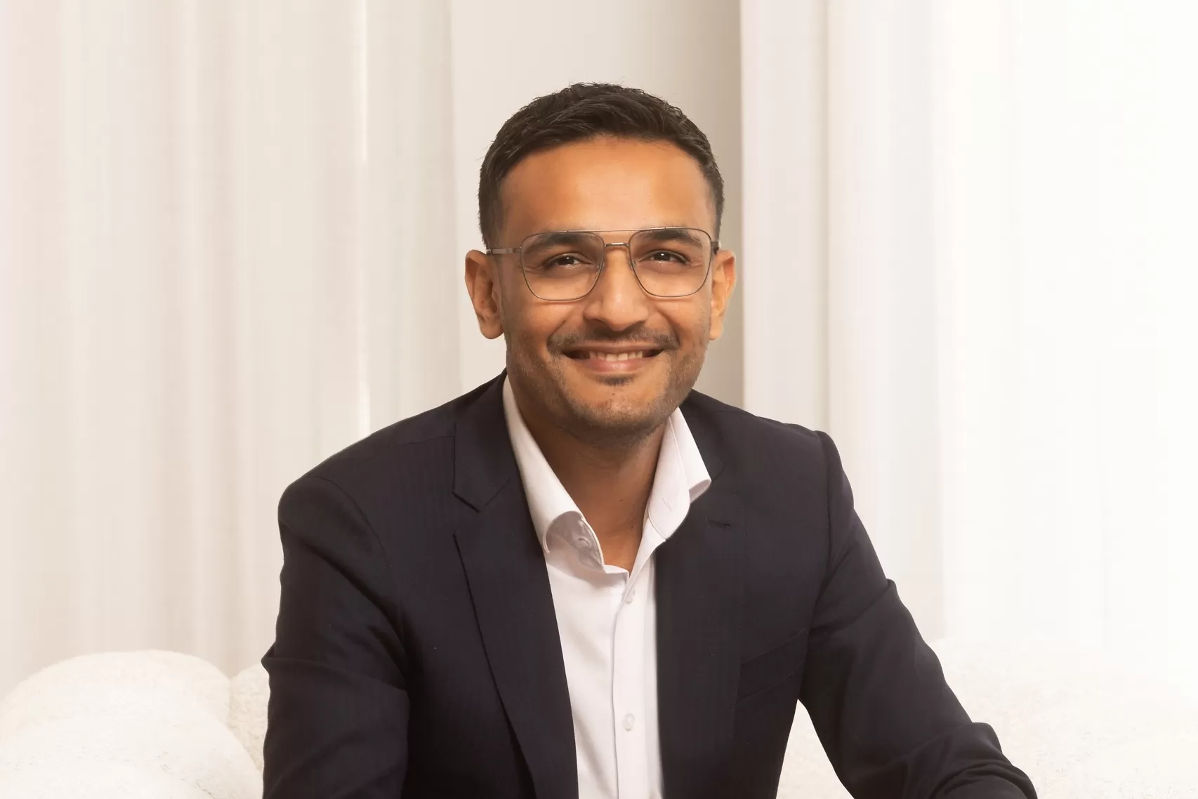 Vivek Tailor - Real Estate Agent