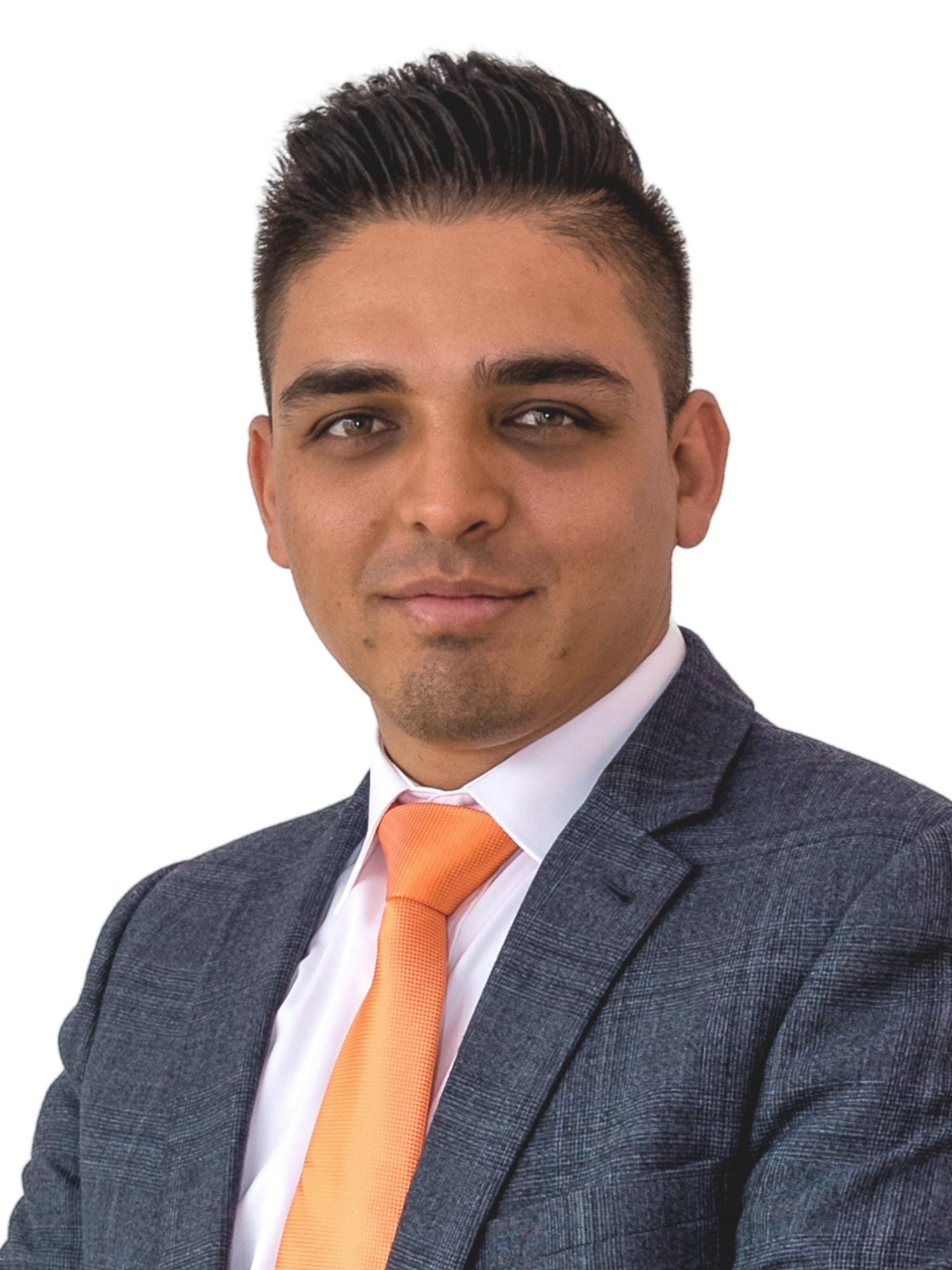 Waleed Mohmand Real Estate Agent