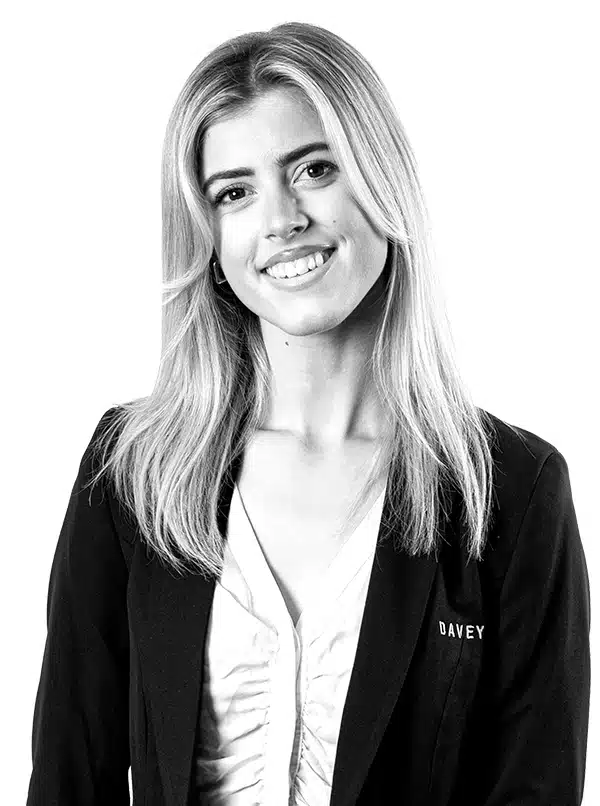 Robyn Aitkenhead - Real Estate Agent