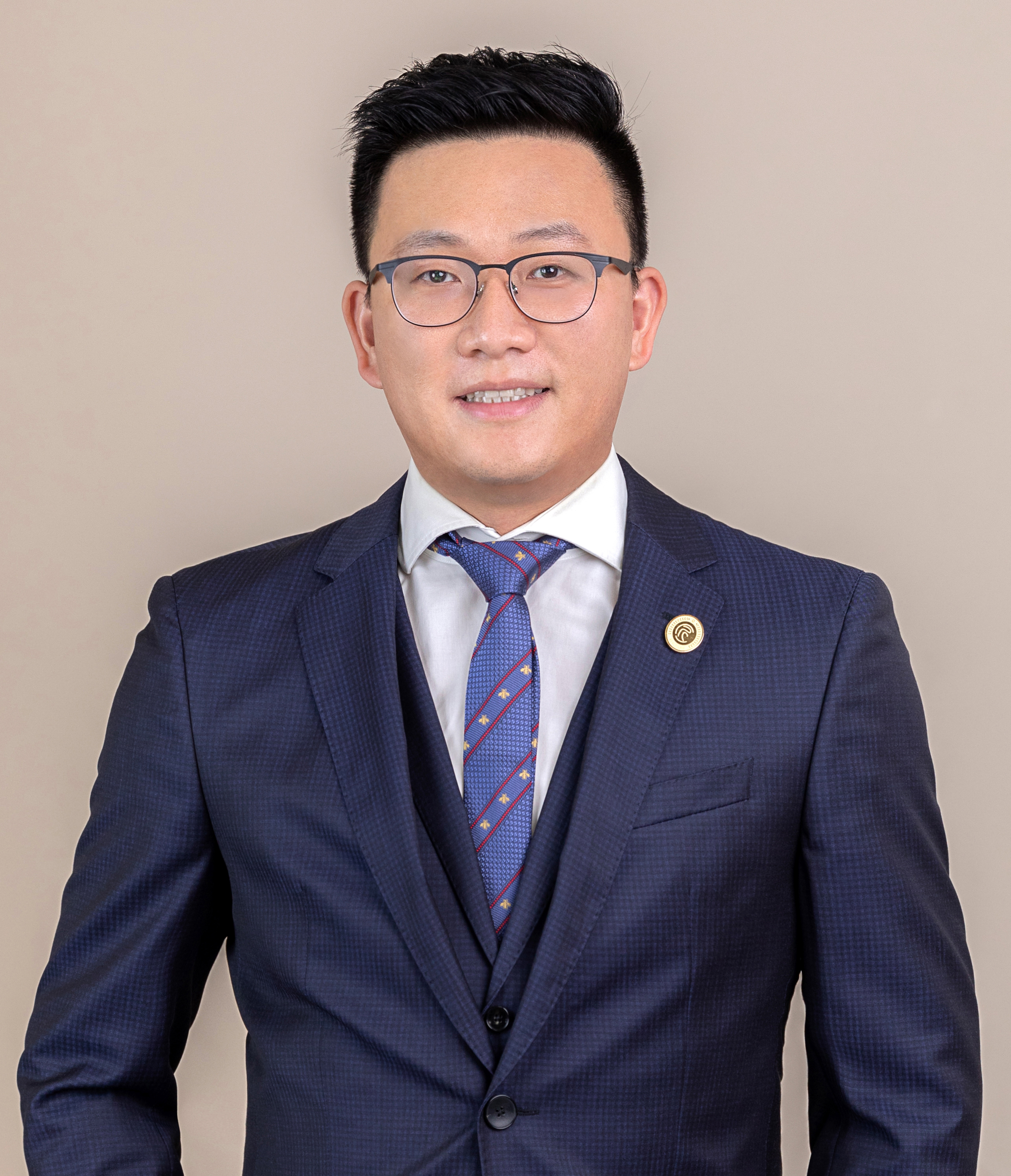 Wilhelm weiwei Luo Real Estate Agent