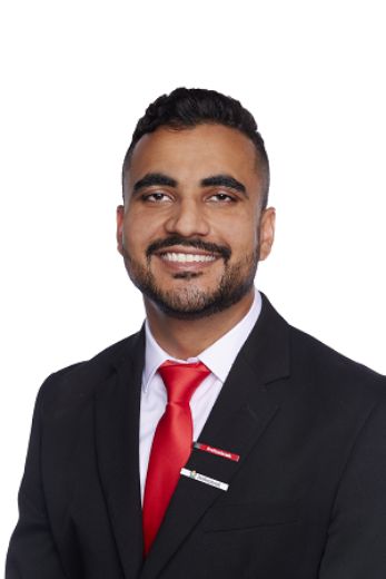 Yadwinder Gill - Real Estate Agent at Professionals DAD Realty - Australind