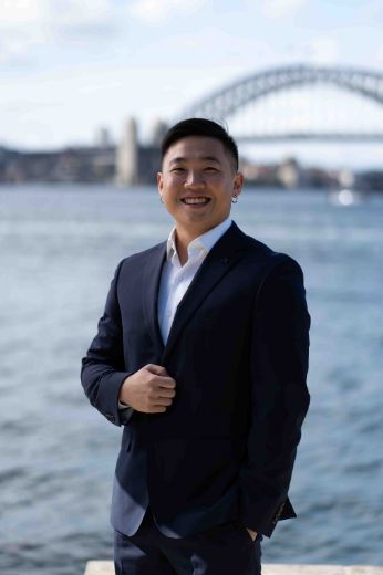 Yihuangeric Chen - Real Estate Agent at Denox Global - SYDNEY