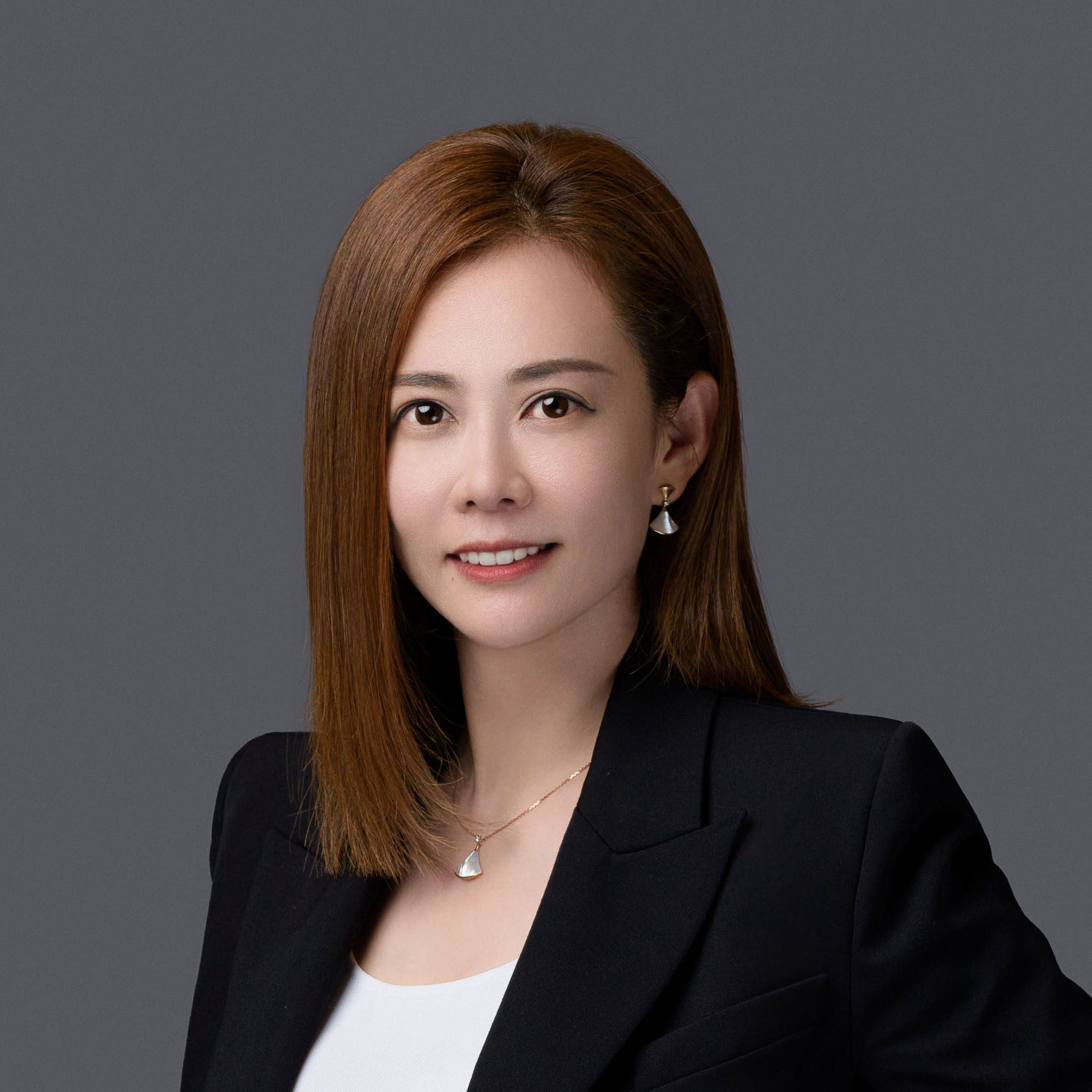 Zoe Wang Real Estate Agent