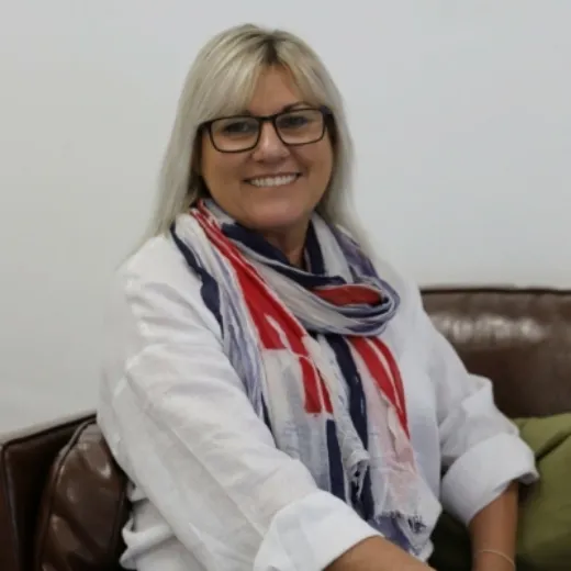 Roz Reynolds - Real Estate Agent at LJ Hooker - Narromine