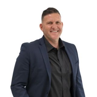Jonathon Olsen - Real Estate Agent