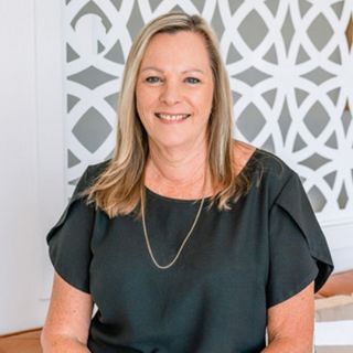 Kathy Nipperess - Real Estate Agent
