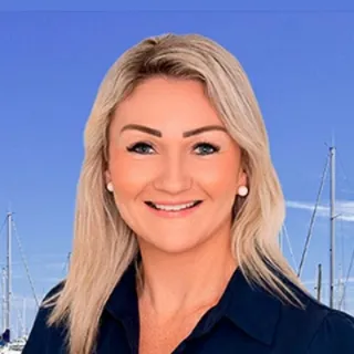 Courtney Brown - Real Estate Agent