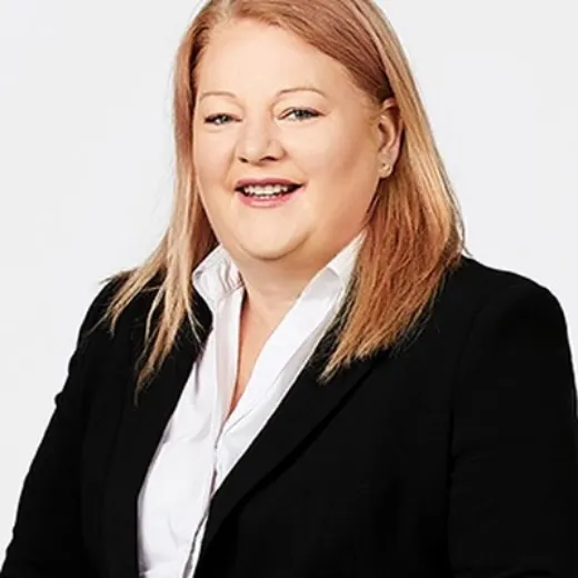 Lyn Fairweather - Real Estate Agent at LJ Hooker - Gungahlin