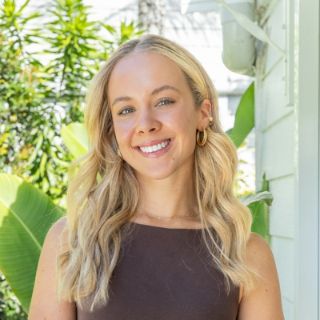 Elizabeth Charlton - Real Estate Agent