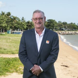 Peter MacElroy - Real Estate Agent
