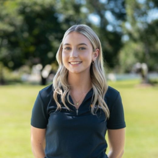 Paris Leahy - Real Estate Agent at LJ Hooker Townsville - BELGIAN GARDENS