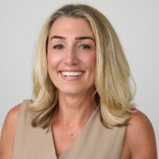 Donna Green - Real Estate Agent