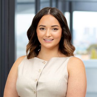 Mercedes Antonopoulos - Real Estate Agent