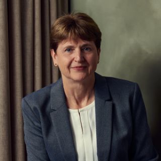 Vivian Hughes - Real Estate Agent