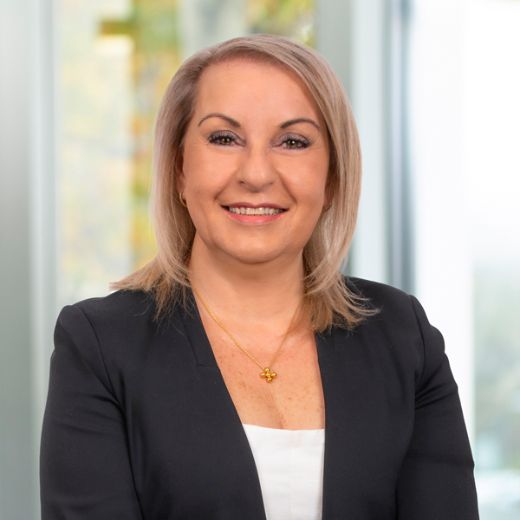 Dina Loudovaris - Real Estate Agent at Woodards - Manningham