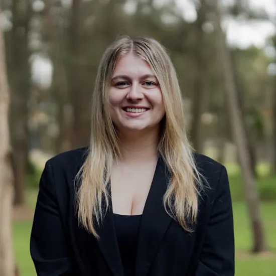 Annie Ormsby - Real Estate Agent at Ray White Summerland Point | Charmhaven