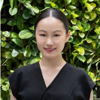 Lily Hu - Real Estate Agent
