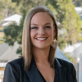 Stephanie Darwen - Real Estate Agent