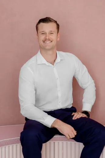 Hunter Jacobs - Real Estate Agent at Molenaar + McNeice