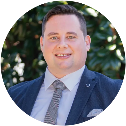 Lewis Elliott - Real Estate Agent at Urban Land Housing Head Office