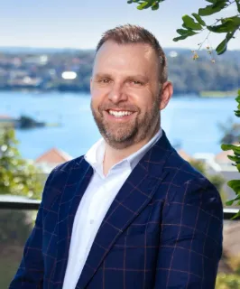 Scott  Robertson - Real Estate Agent