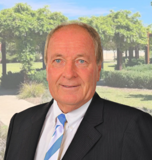 Stephen Thompson - Real Estate Agent